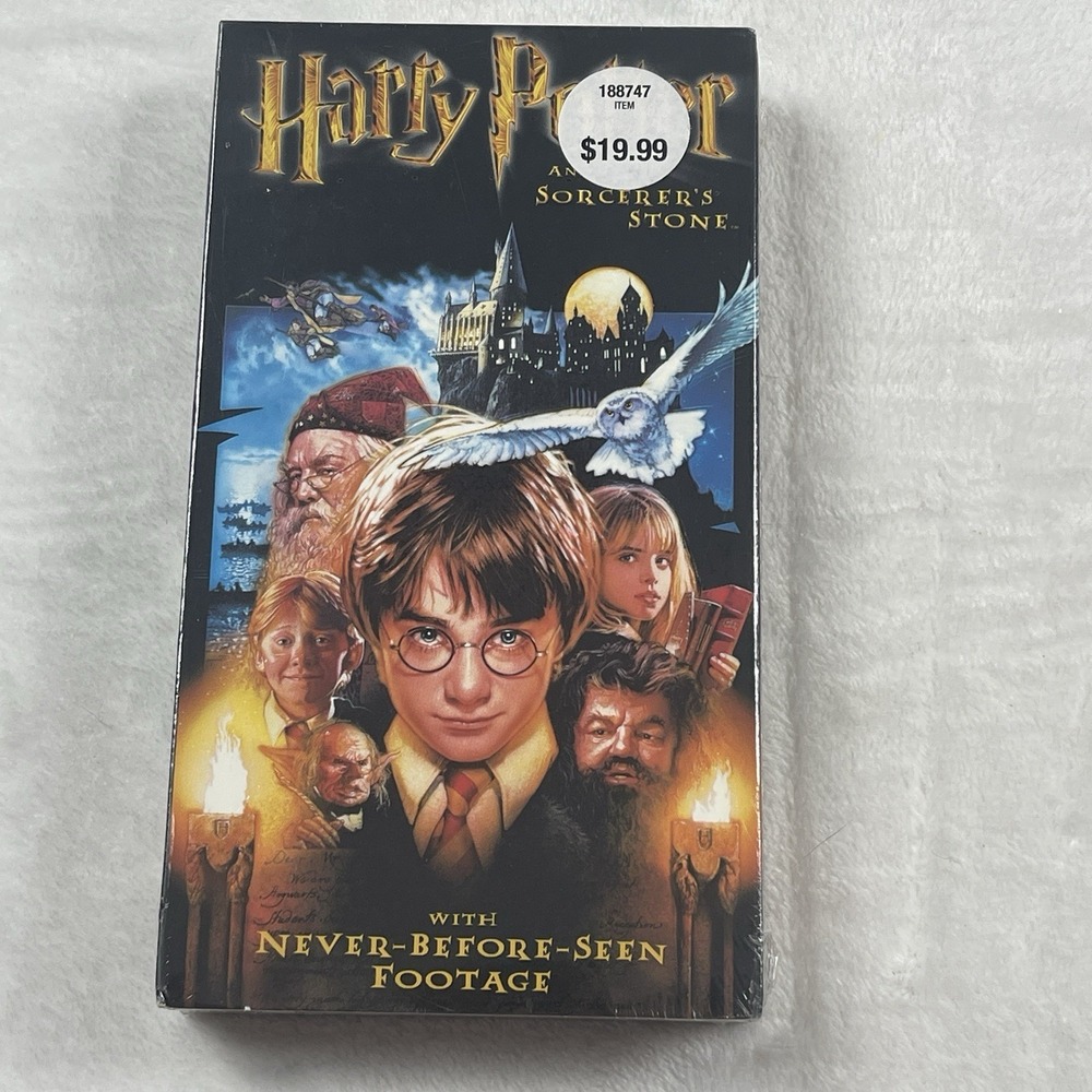 Harry Potter and the Sorcerers Stone (VHS, Includes 5 Additional Minutes) NWT